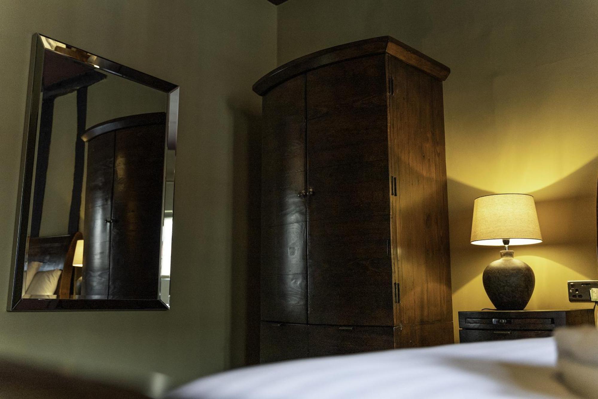 Duke William Hotel Lincoln Room photo